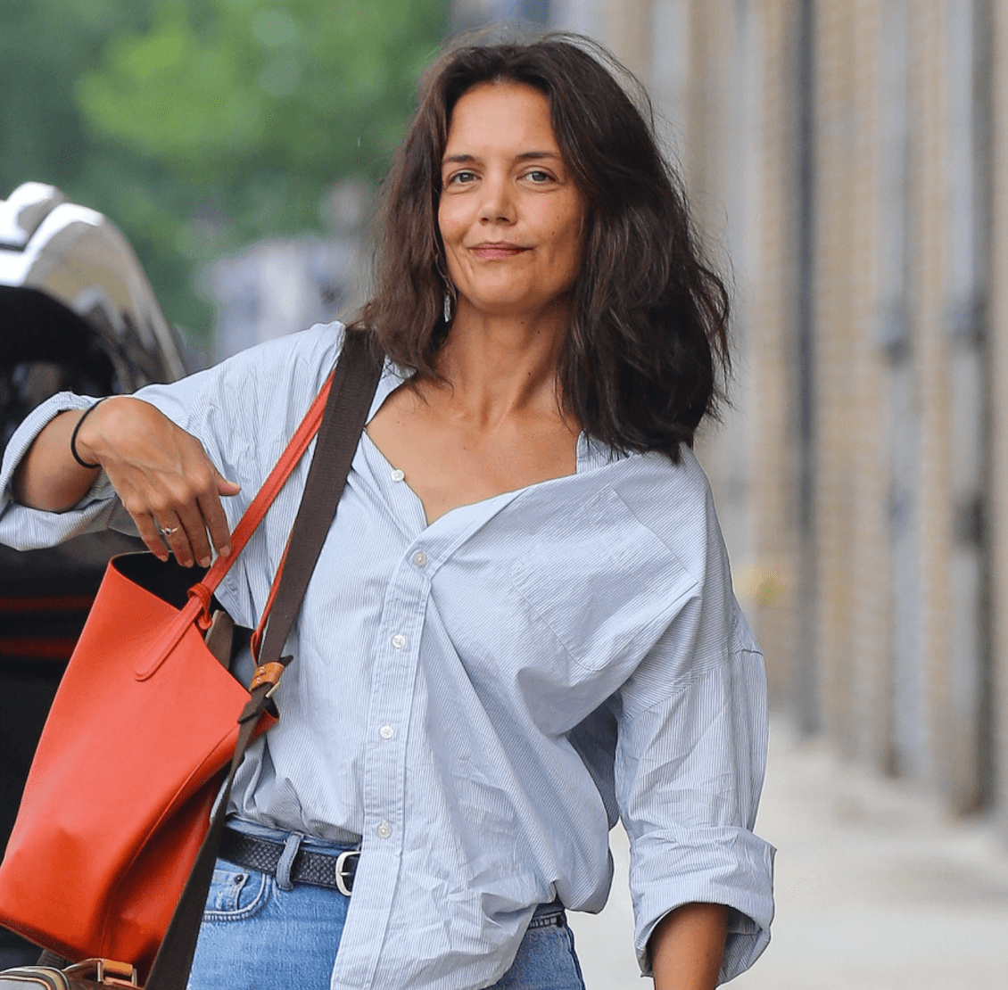 Katie Holmes Does Logomania the Katie Way—With 2019-Era Cigarette Jeans and a Button-Up