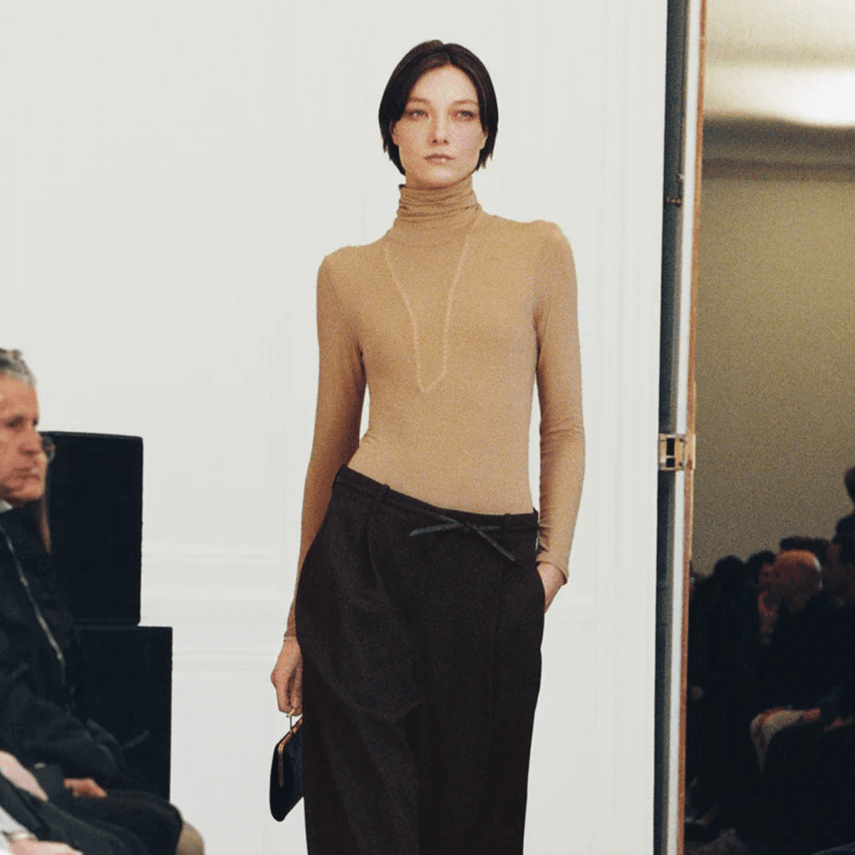  Want to Know How Chic Women Will Get Dressed Next Season? Just Look at The Row Runway 