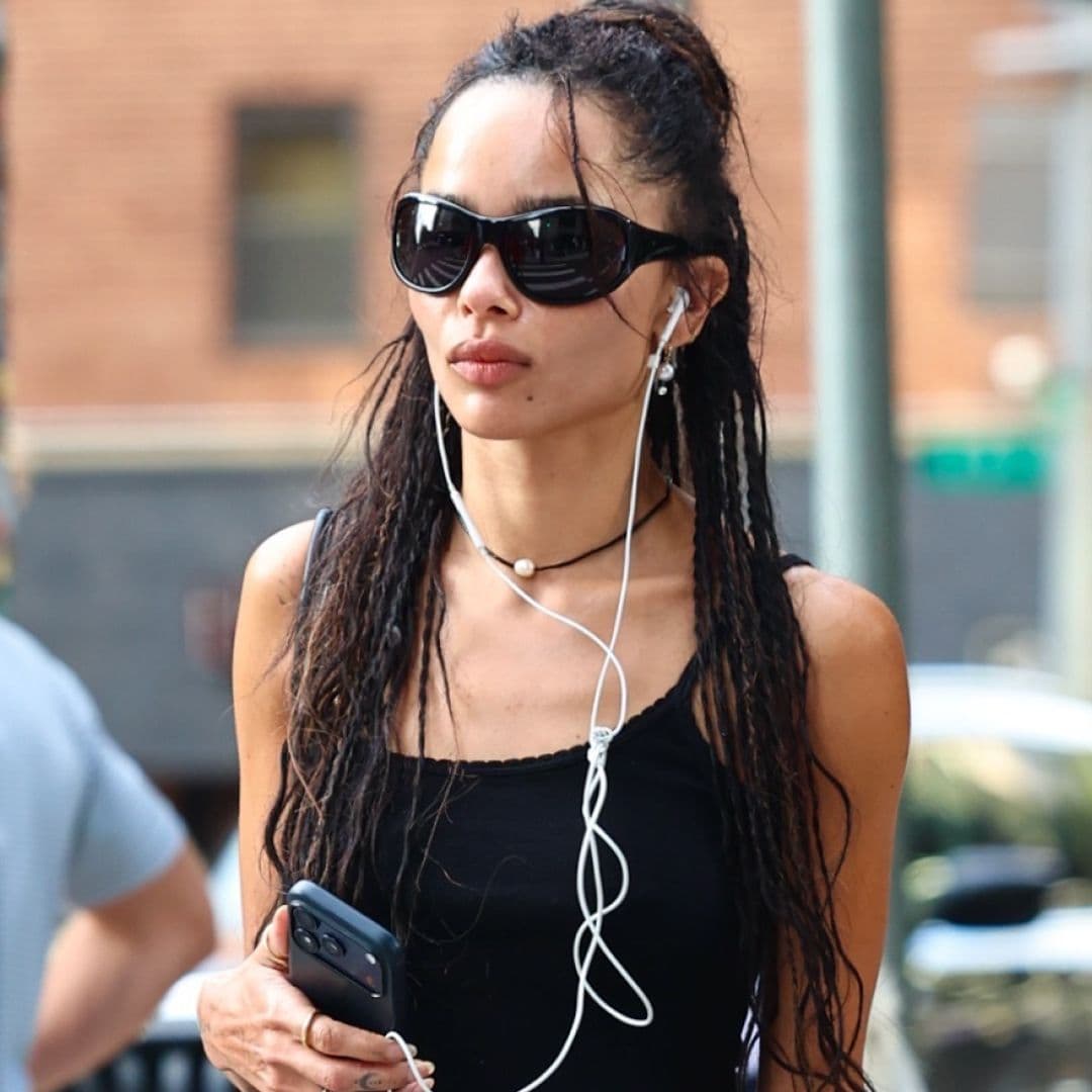 Ballet Flats and Jazz Shoes Are Neck and Neck for Fall's Leading Shoe Trend—Zoë Kravitz Is Team Ballerinas