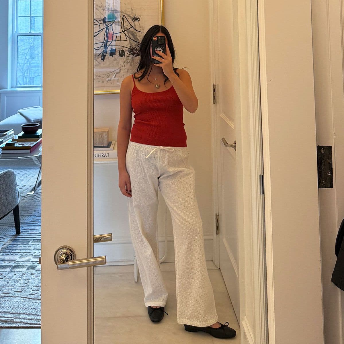 The Only Pants I'm Buying For Spring Have This One Specific Feature 