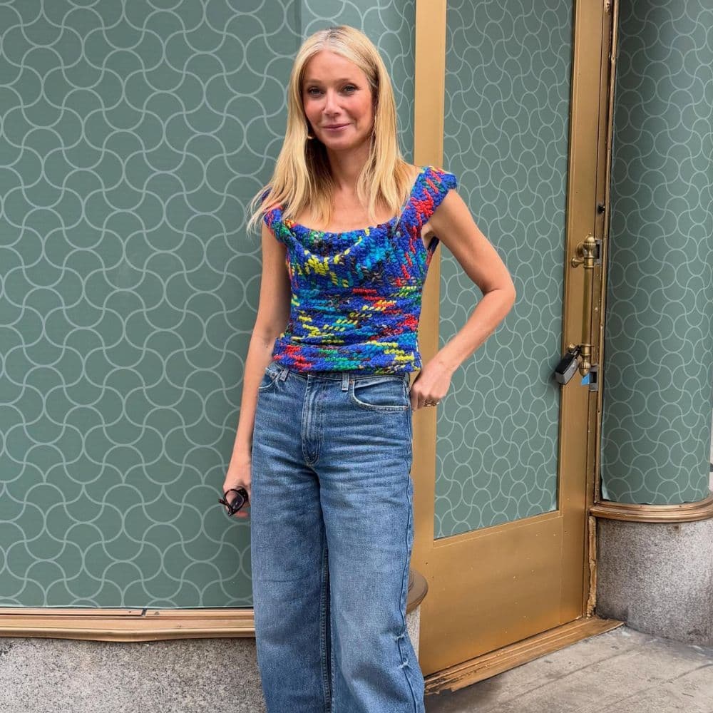  Cropped Jeans Look More Expensive Styled With This Chic Shoe Colour Trend 