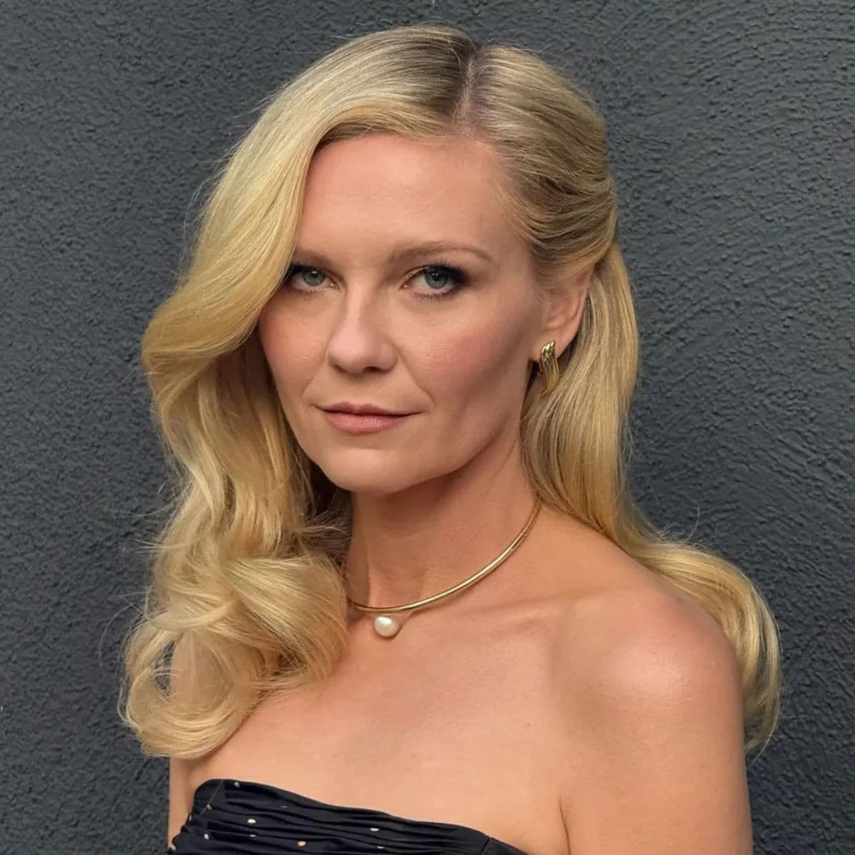  The Side Parting Is Back—Here Are the Gen-Z-Approved Ways to Style It in 2026 