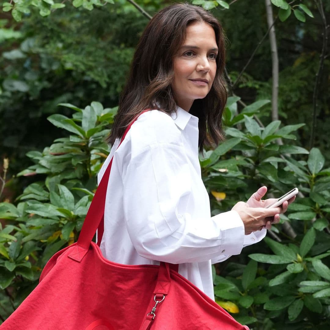  Katie Holmes's Target Tote Was Designed by One of NYFW's Coolest Brands 