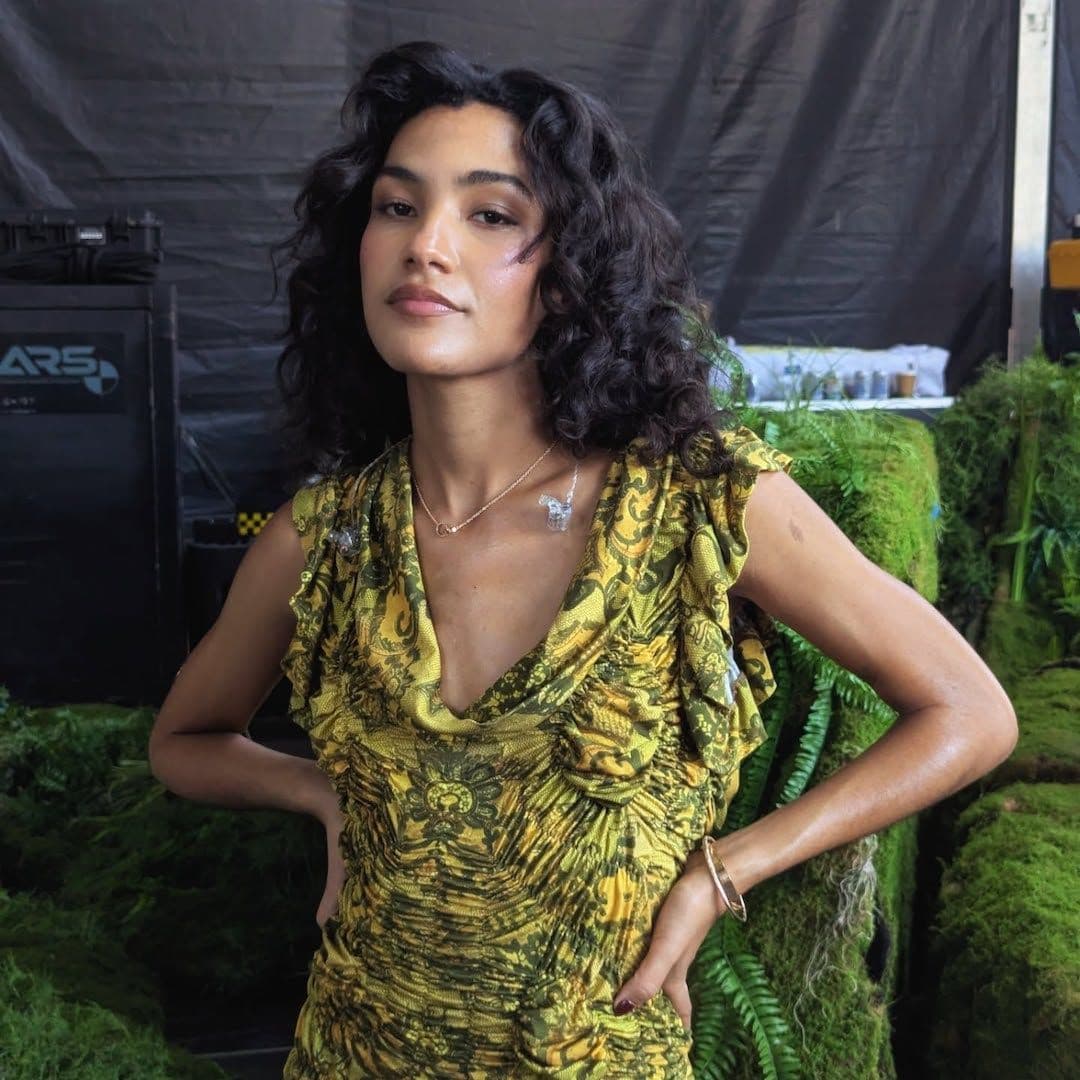 My Curls Only Ever Looked Good on Wash Day, Until I Discovered These 9 Refresh Sprays