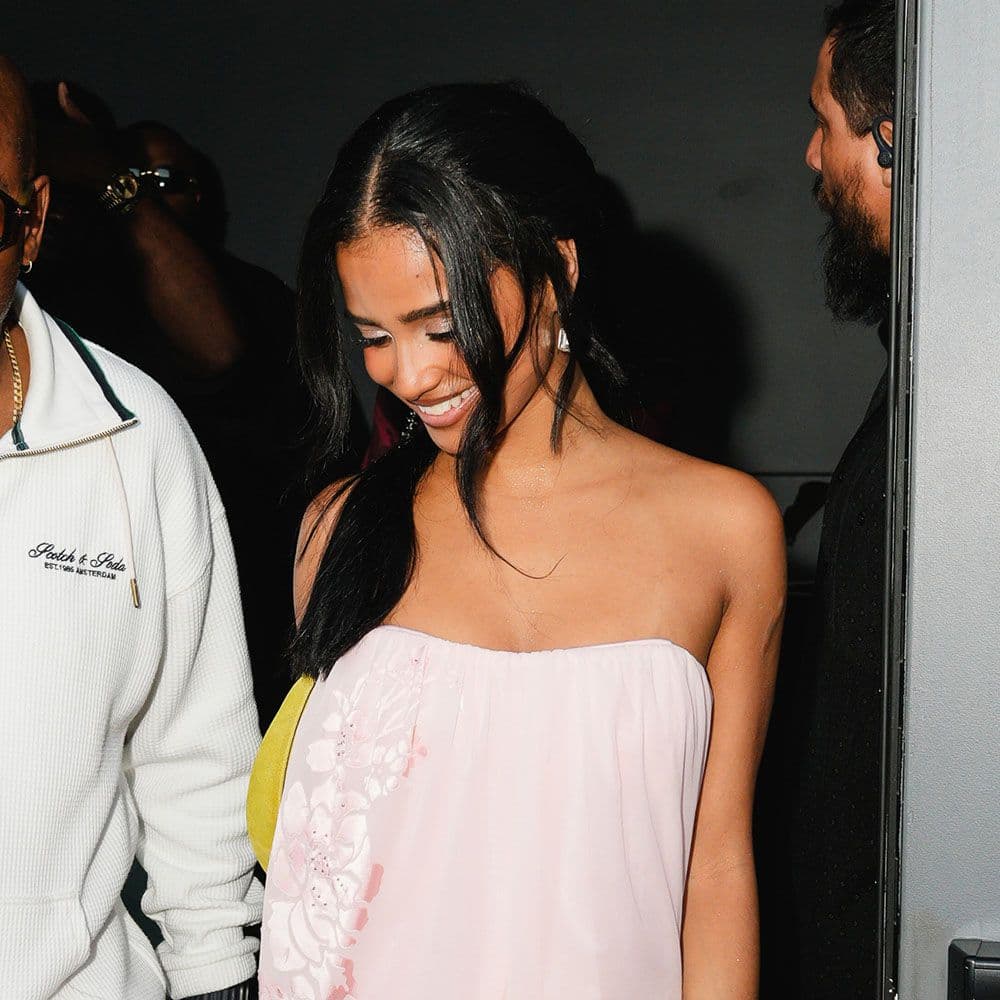  2026's Most Viral Dress Trend With This Shoe Color Is Late Summer's Coolest Two-Piece Outfit 