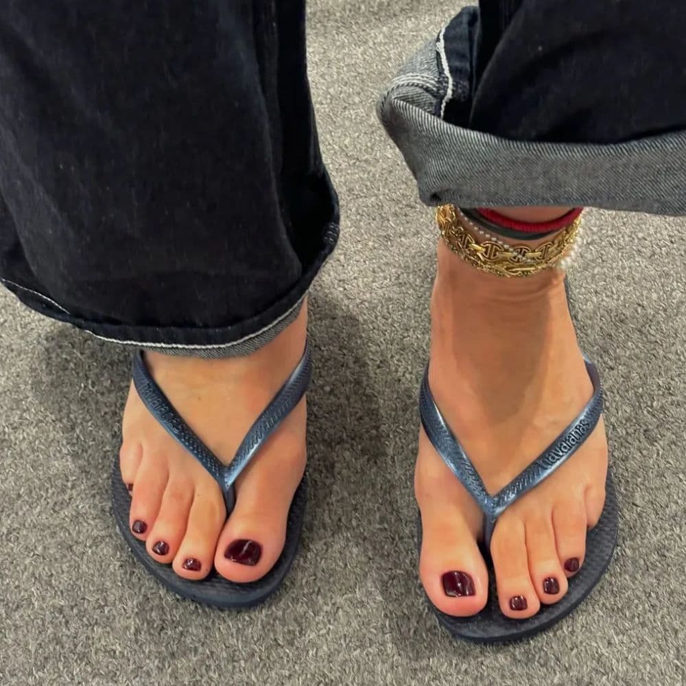  I Swear By Autumn Pedicures—These Are the 6 Stylish Shades Everyone Should Consider 