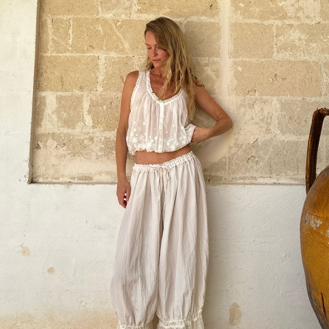  The Only Pants Chic Women Are Wearing More Than Jeans, Capris, and Kick-Flare Trousers This Summer 