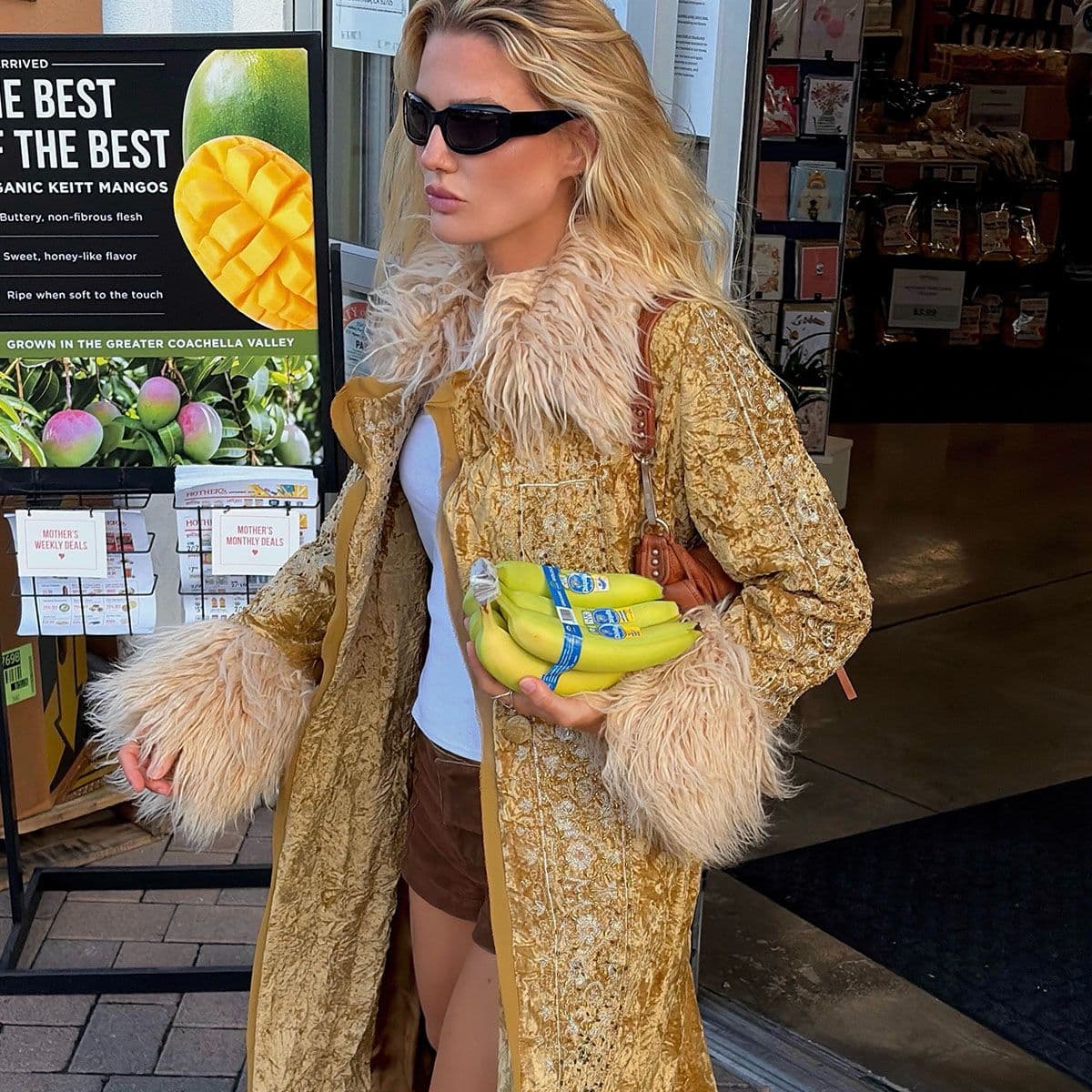  Not Simple, Not Minimalist—In Fall 2026, It's About This Lavish-Looking Fashion Trend 