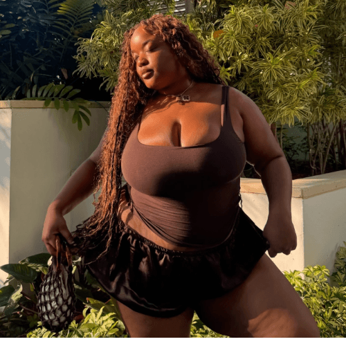  I’m a Plus-Size Fashion Editor—Here’s How I Packed for an F1-Filled Miami Weekend 