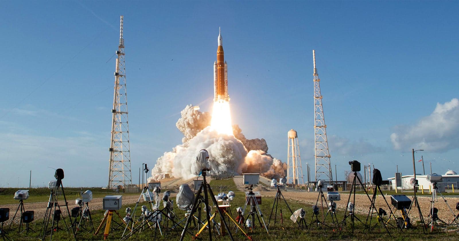 The Incredible Photos and Videos From NASA’s Artemis II Rocket Launch