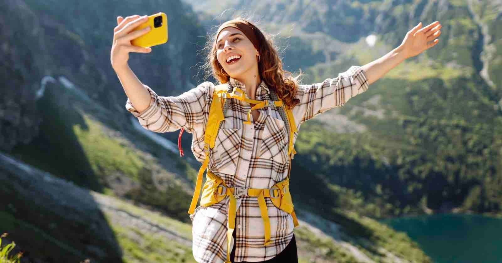 More Young People Are Being Rescued From Mountains After Taking Risks for the Perfect Photo