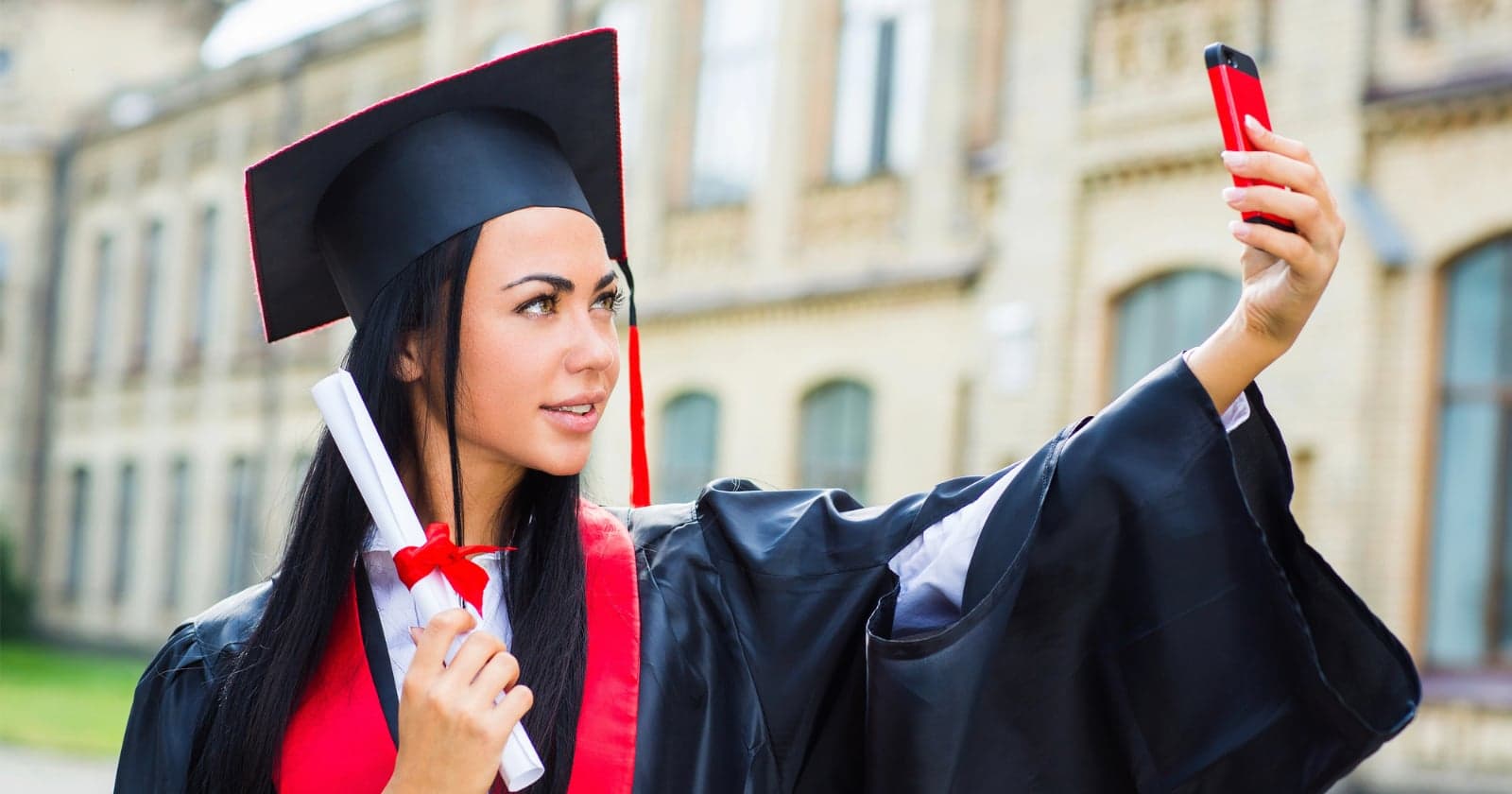 US College Has ‘Content Creation’ Major for Aspiring Social Media Influencers