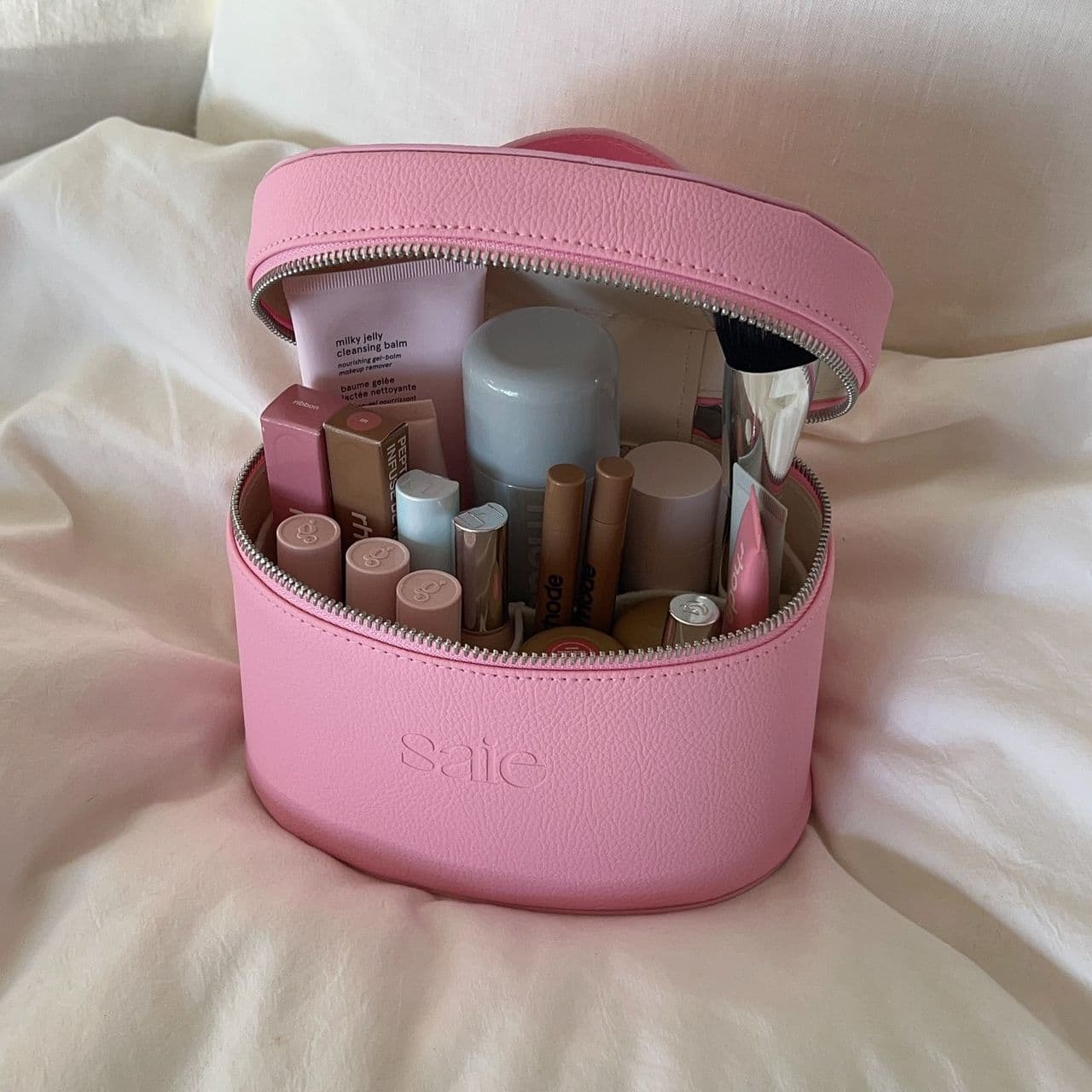 I'm Clearing Out My Makeup Bag This Fall—Here's Everything I'm Tossing and Substituting