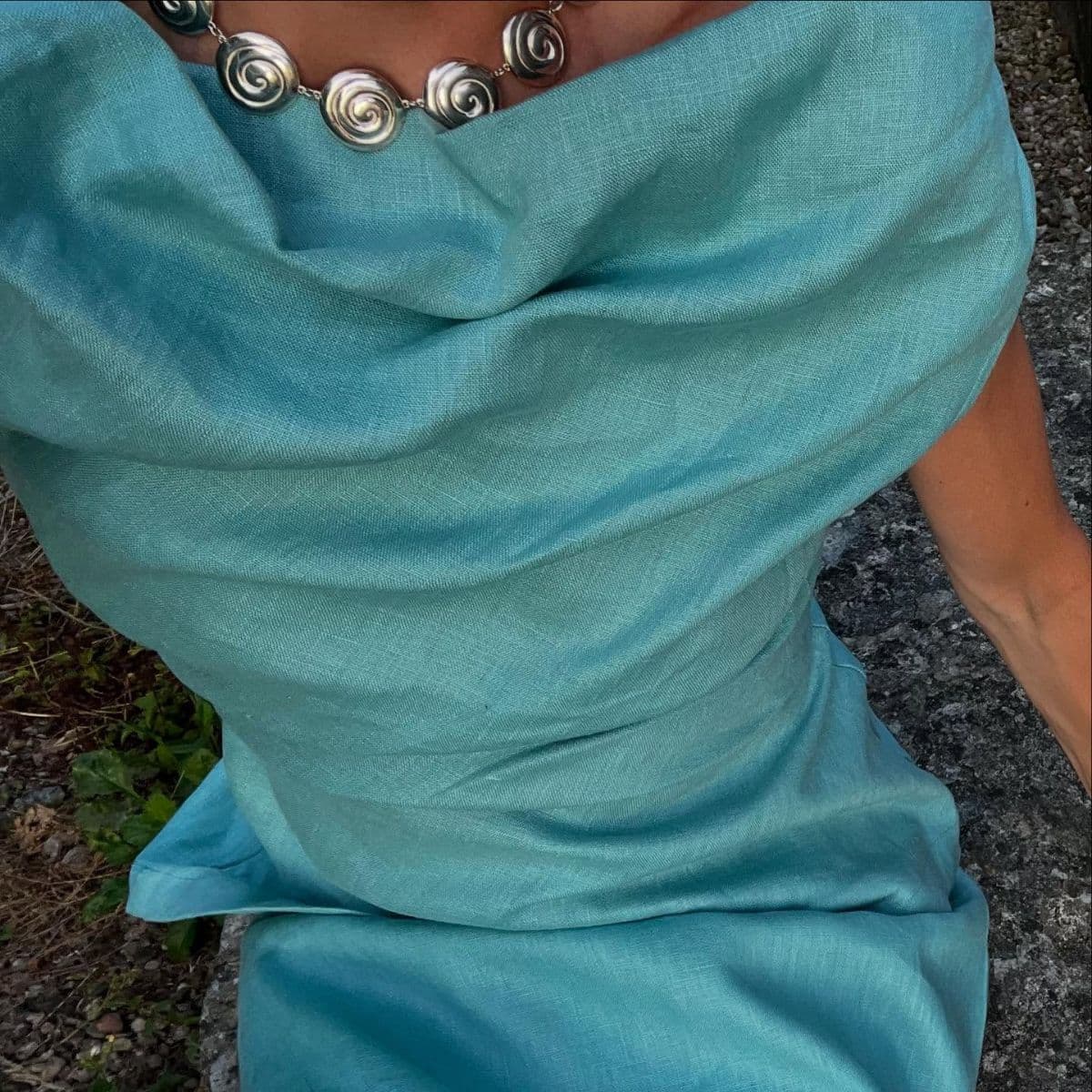 Spiral Jewellery! Graphic Tees! Neon Colours! 7 Fashion Trends Making a Comeback for Summer 2026