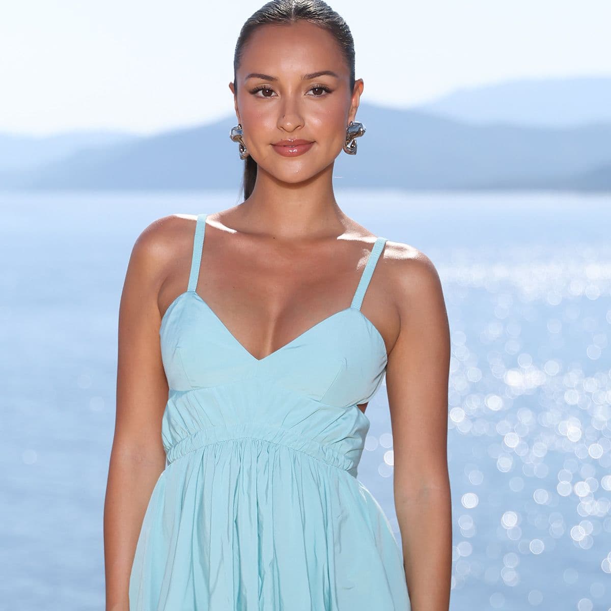 Not Black—the 2026 Dress Trend People in France Are Wearing With Black and White Heels