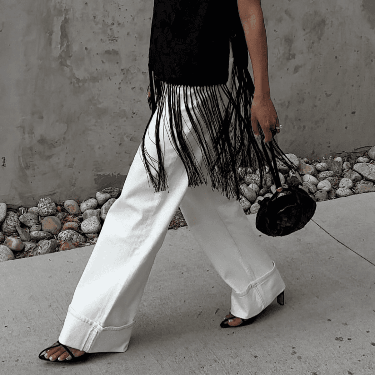 Not Black Capris, Not Blue Jeans—Chic Dressers Are All Wearing This Trouser Colour This Summer