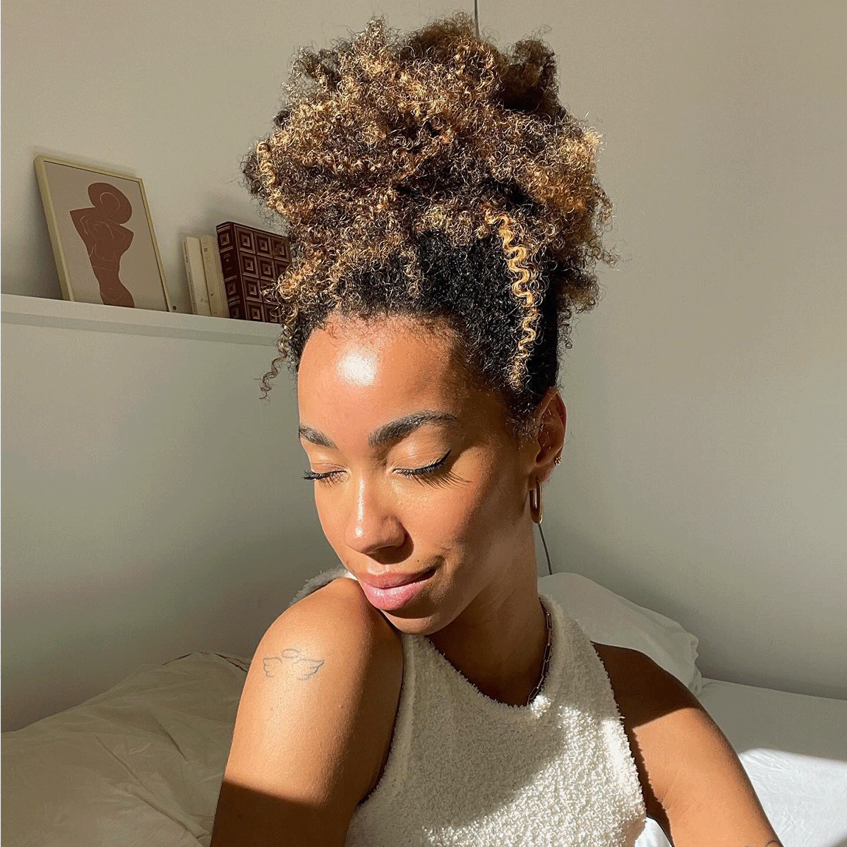 "Teddy Bear Bronde" Is the Seamless, Lived-In Hair Color That's Taking Over Summer 2026