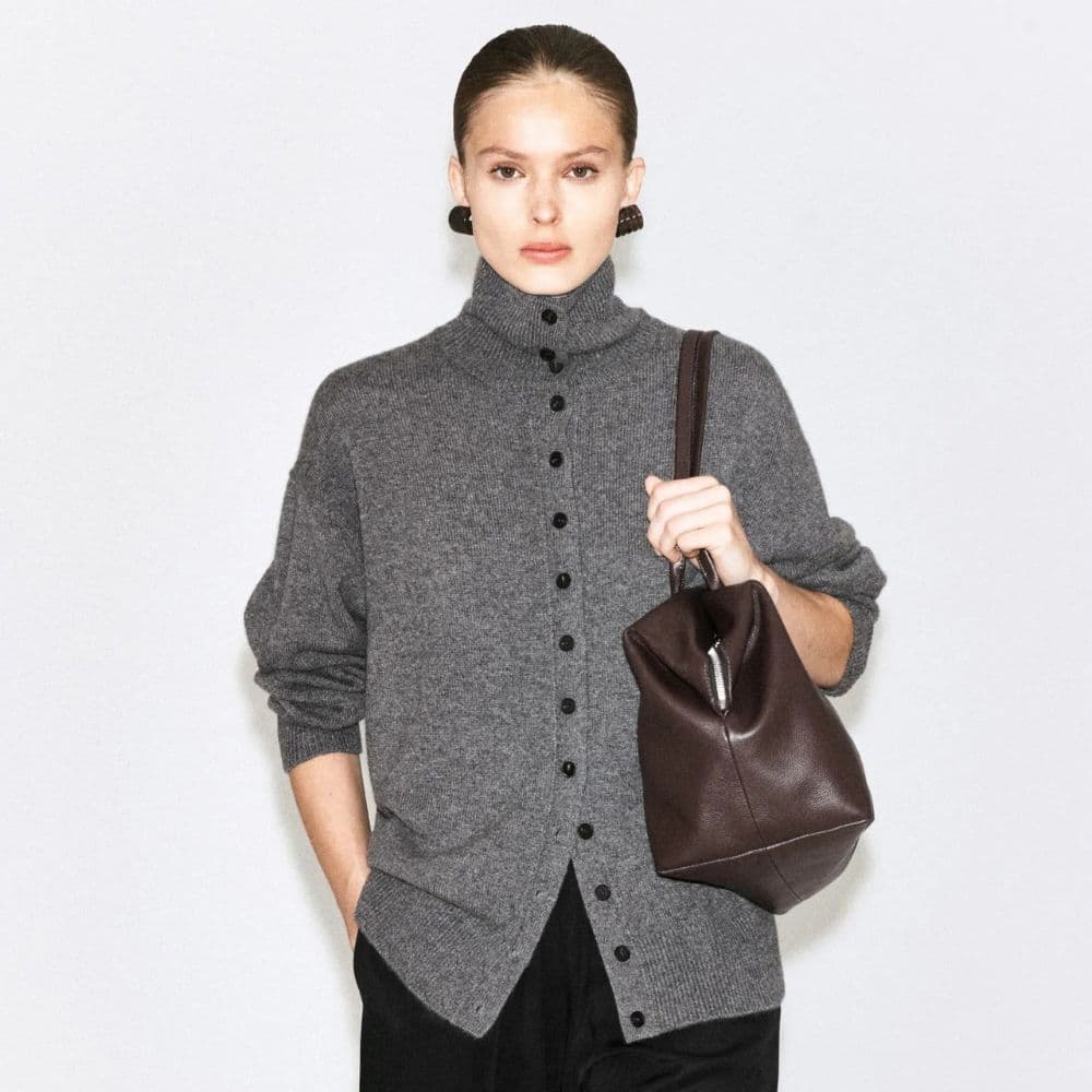 Autumn's Quietly Evolving: 5 Essential Knitwear Trends to Embrace