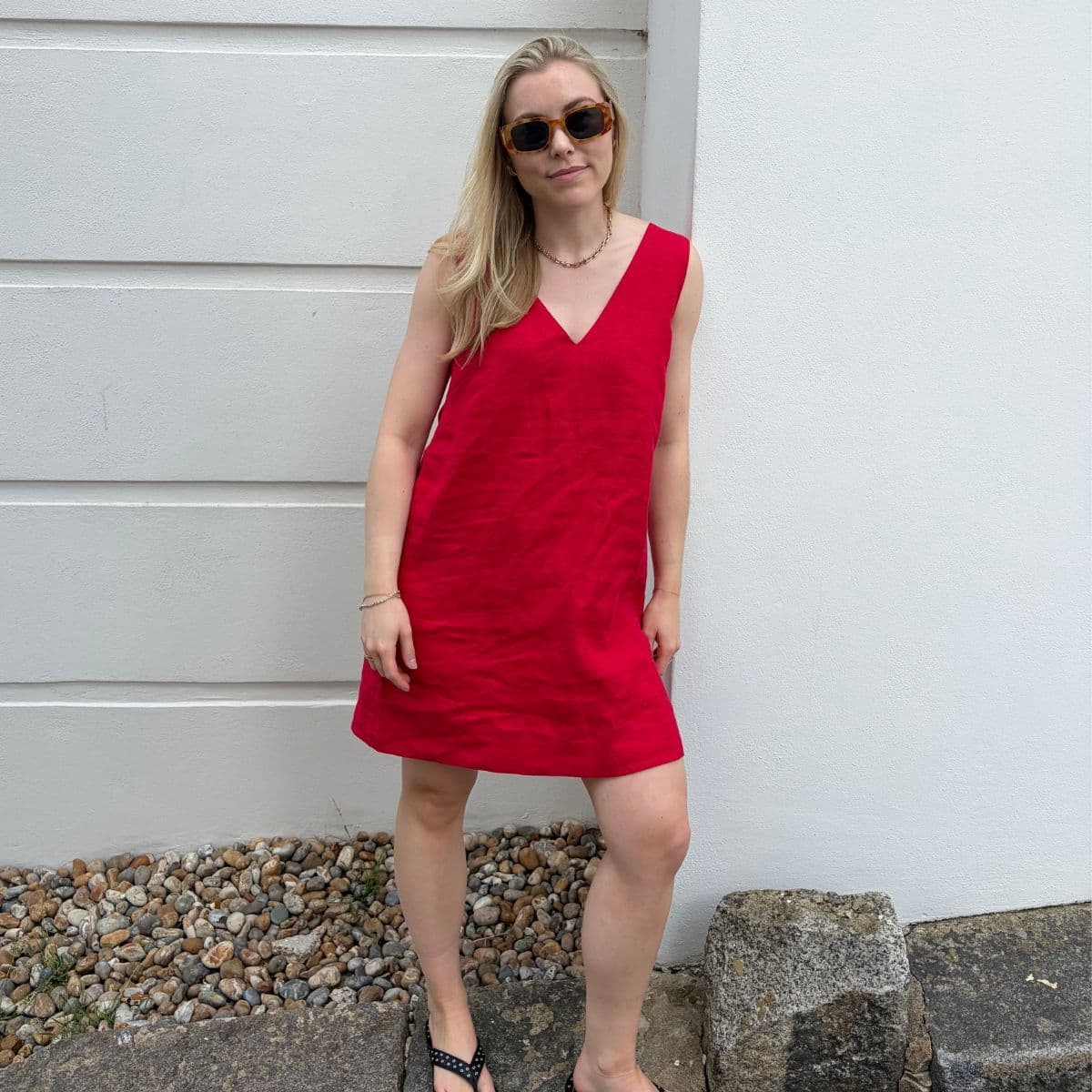 I've Found It: The Anti-Trend Linen Dress Elegant People Will Be Relying On All Summer