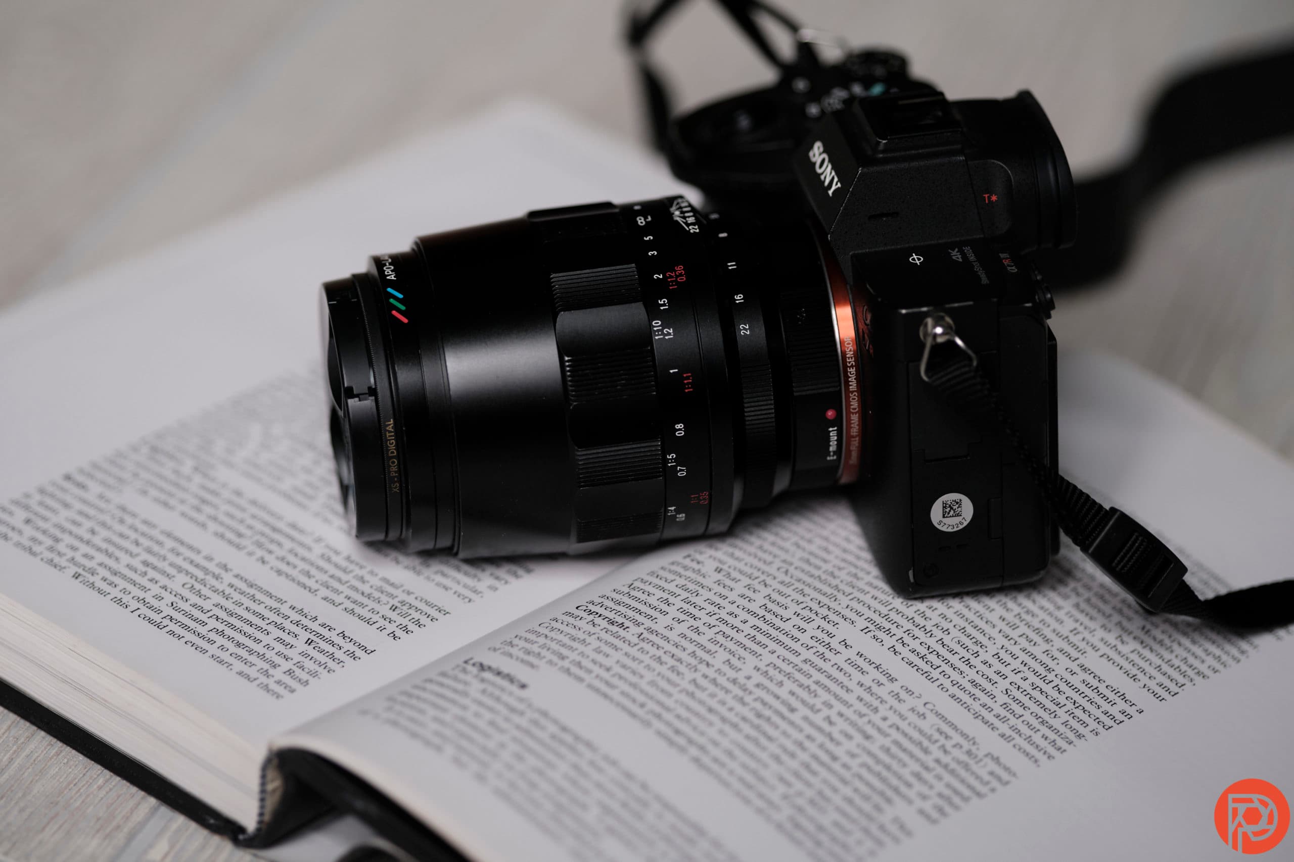This New Voigtlander Telephoto Lens Focuses Closer Than Ever