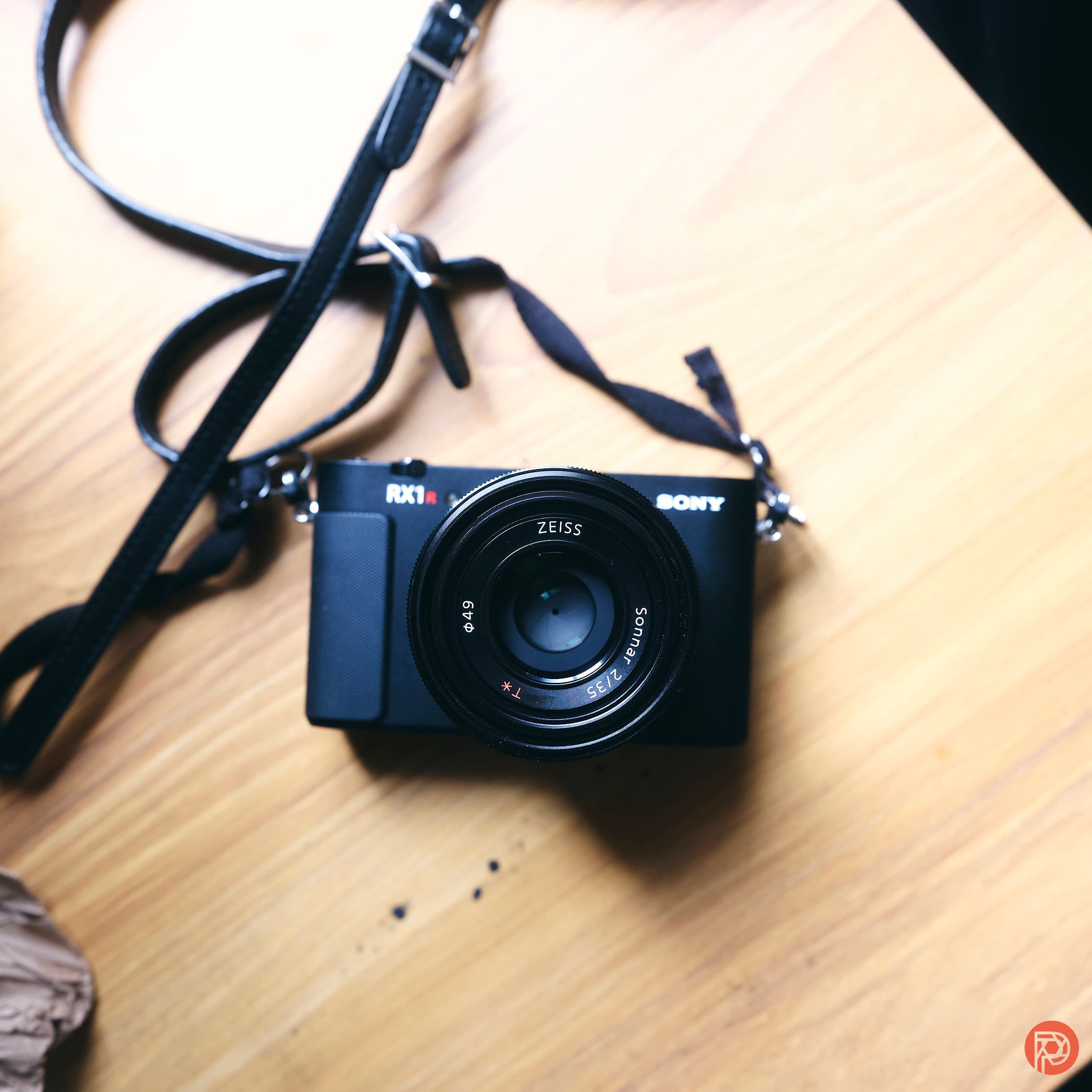 Sony Doesn’t Know How to Make a Point and Shoot Anymore